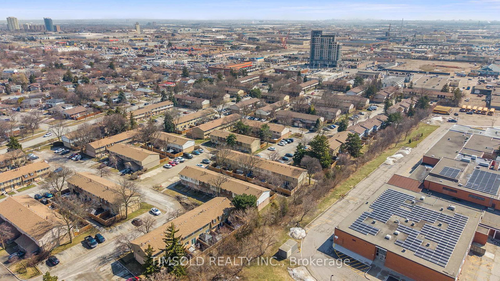 Townhouse for sale at 29-57 Hansen Road, Brampton, Ontario, L6V 3C6 - Madoc - MLS: W12924166