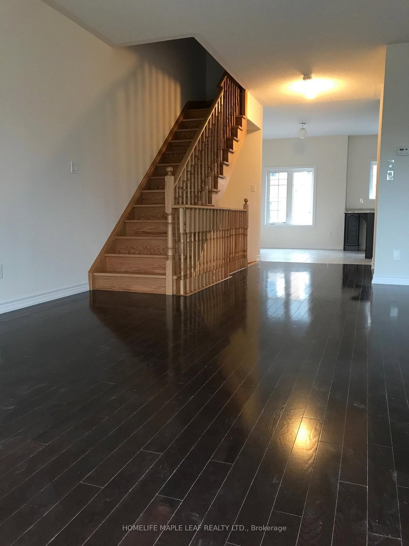 90 - 94 Aspen Hills Rd, Brampton, L6Y 6E4 | Image 2