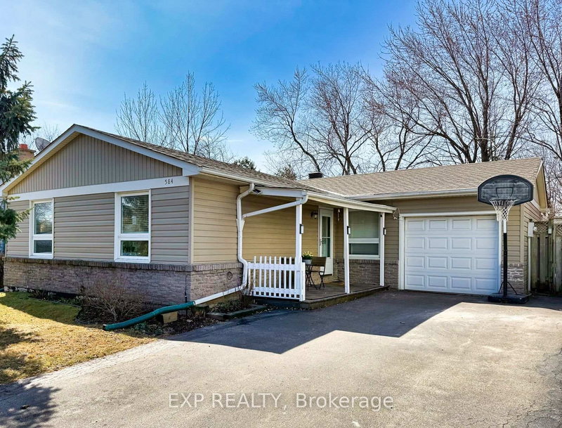 584 Elliott Cres, Milton, L9T 3G4 | Image 2