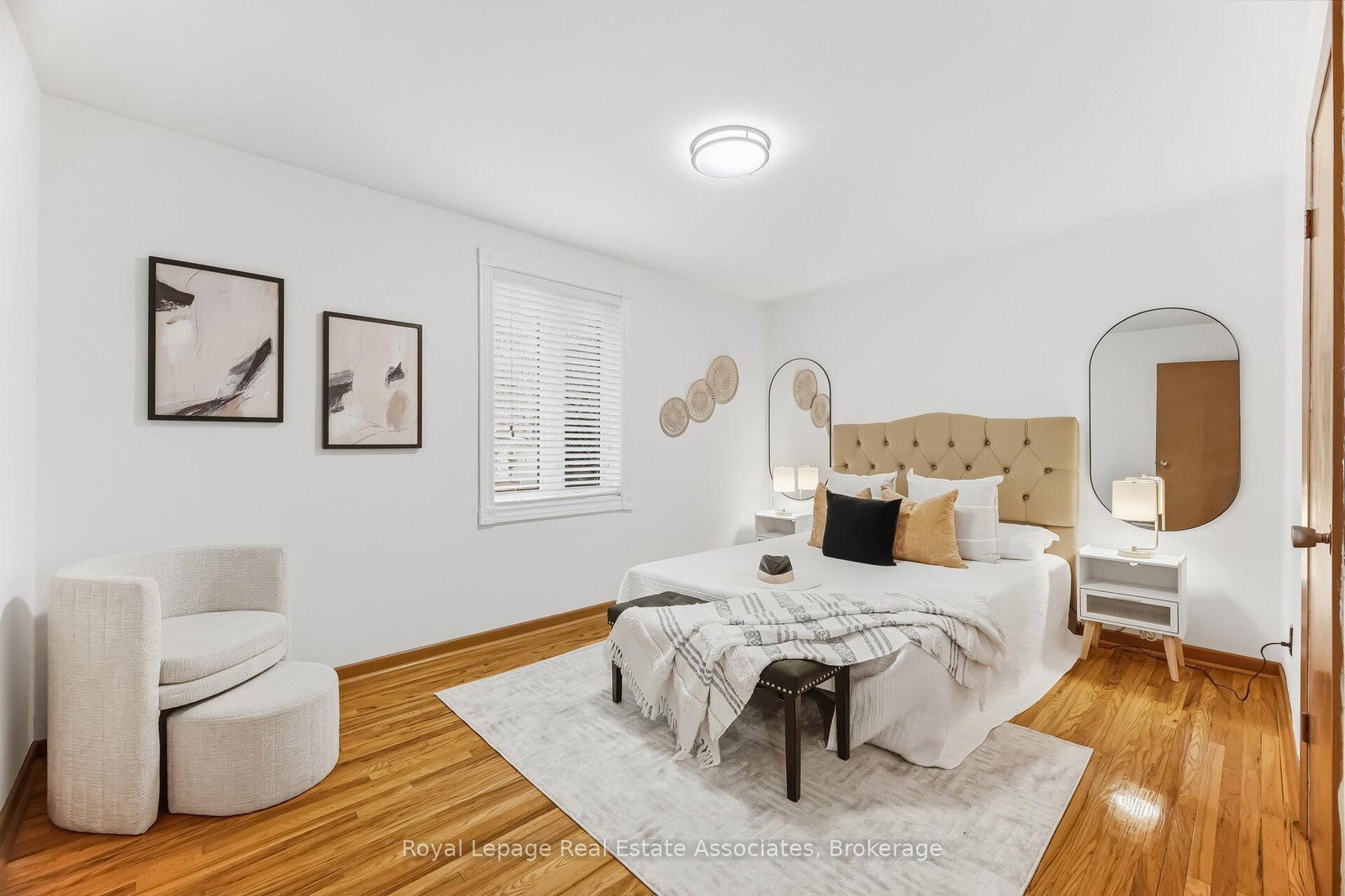 Detached House for sale at 5 Rosewood Avenue, Toronto, Ontario, M8Z 1X3 - Stonegate-Queensway - MLS: W12924746