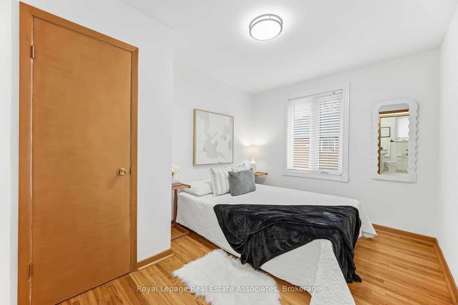 Detached House for sale at 5 Rosewood Avenue, Toronto, Ontario, M8Z 1X3 - Stonegate-Queensway - MLS: W12924746