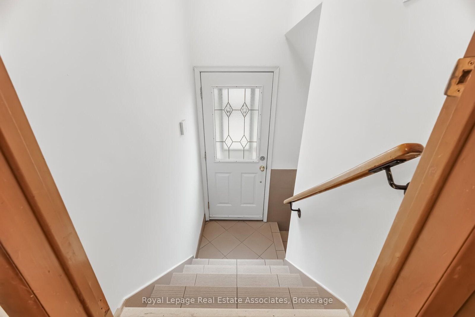 Detached House for sale at 5 Rosewood Avenue, Toronto, Ontario, M8Z 1X3 - Stonegate-Queensway - MLS: W12924746