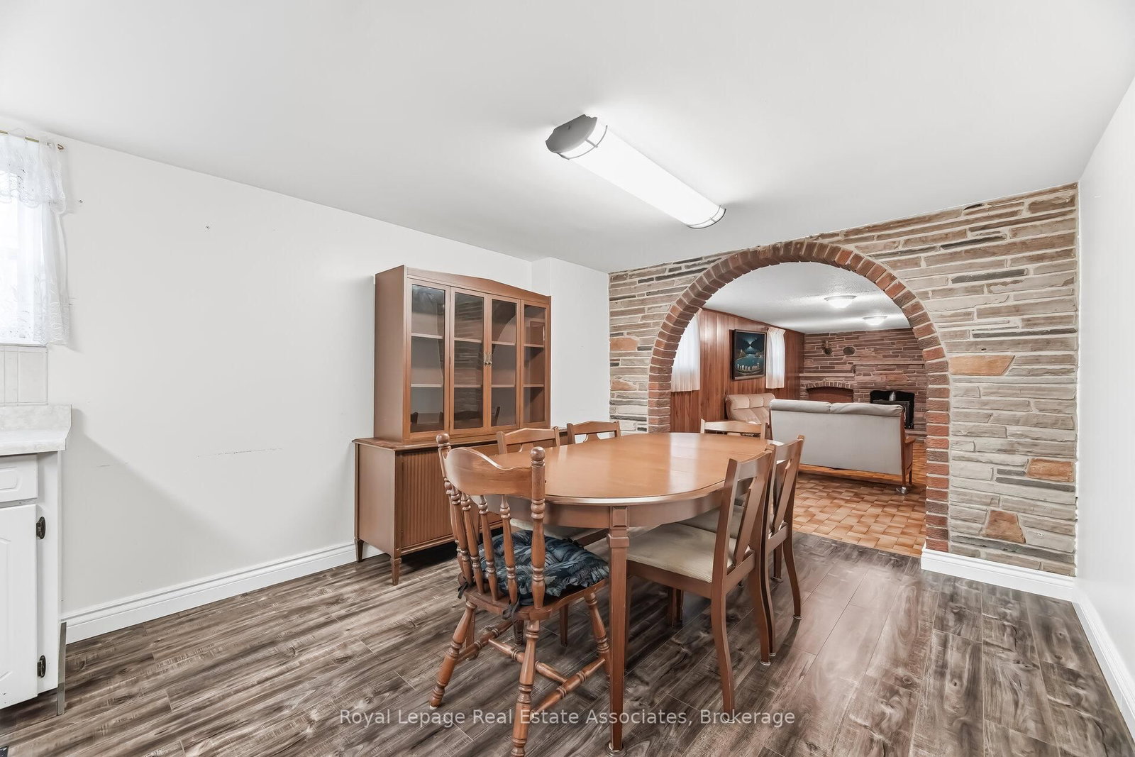 Detached House for sale at 5 Rosewood Avenue, Toronto, Ontario, M8Z 1X3 - Stonegate-Queensway - MLS: W12924746