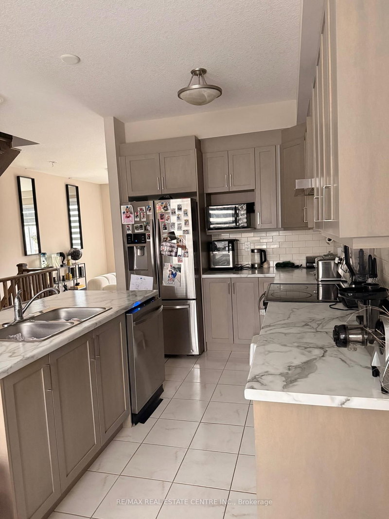 17 - 445 Ontario St S, Milton, L9T 9K2 | Image 3