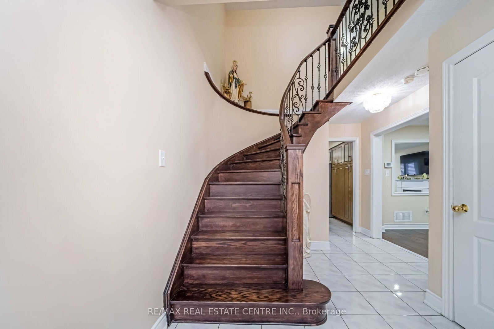 Detached House for sale at 55 Golden Eagle Road, Brampton, Ontario, L6R 1Z4 - Sandringham-Wellington - MLS: W12924948