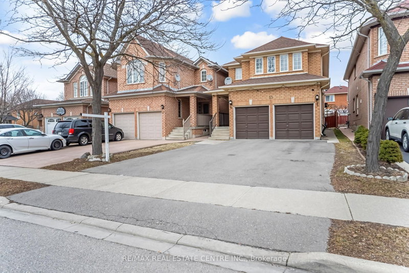 55 Golden Eagle Rd, Brampton, L6R 1Z4 | Image 3