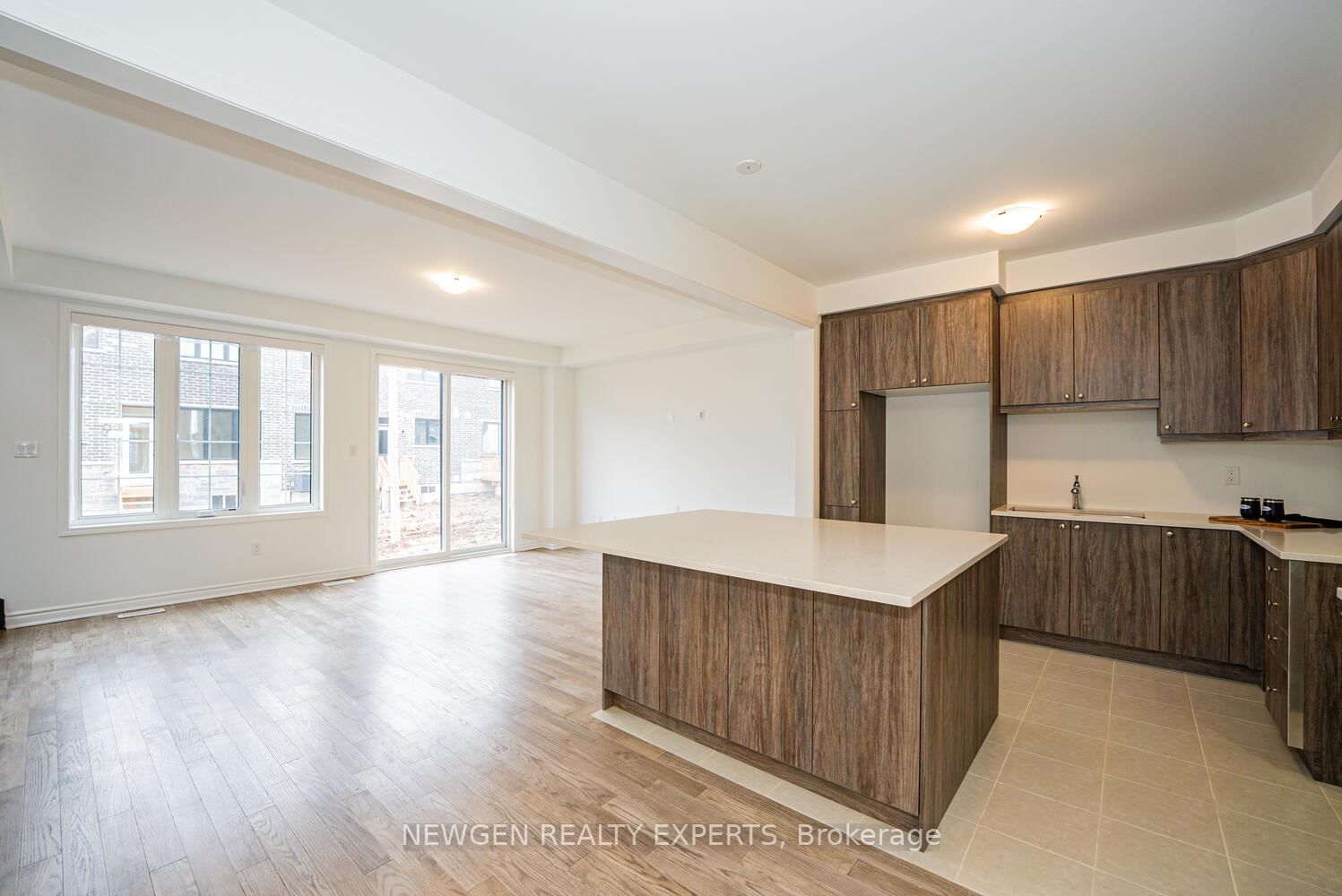 Detached House for sale at 1405 Fourth Line, Milton, Ontario, L9E 0G6 - Bowes - MLS: W12924980