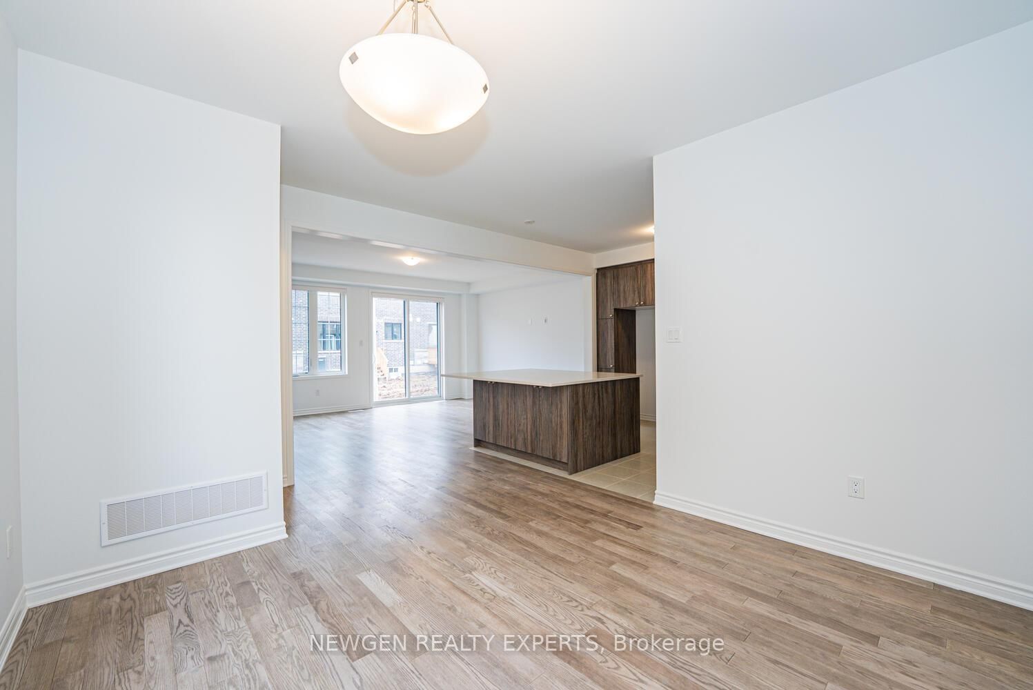 Detached House for sale at 1405 Fourth Line, Milton, Ontario, L9E 0G6 - Bowes - MLS: W12924980