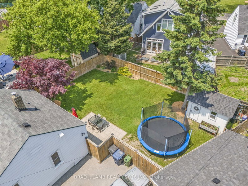 794 The Queensway, Toronto, M8Z 1N5 | Image 2