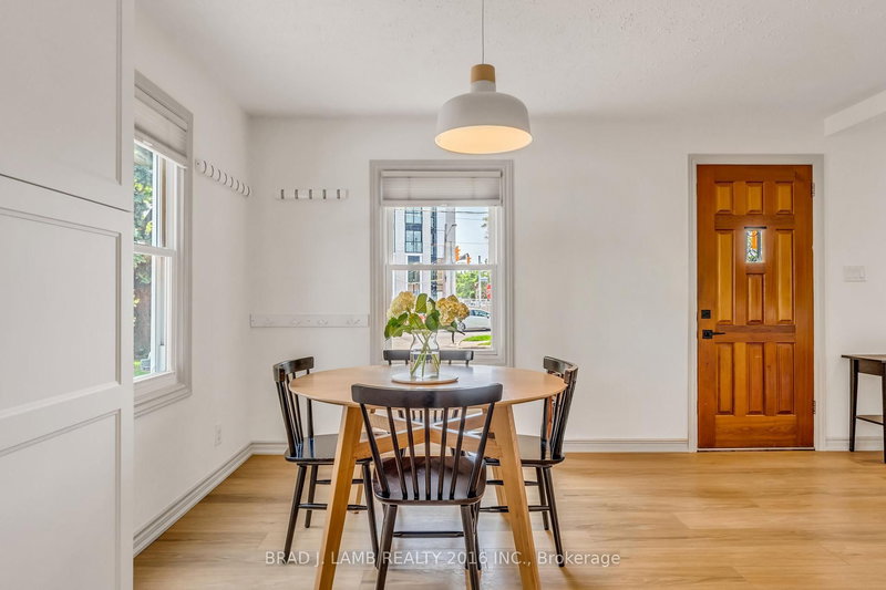 794 The Queensway, Toronto, M8Z 1N5 | Image 3