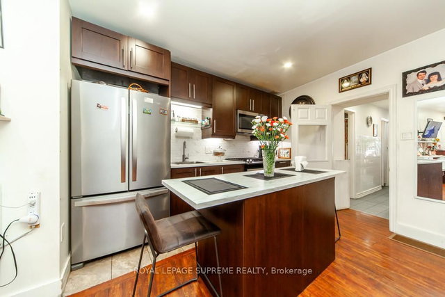 529 Rogers Road S