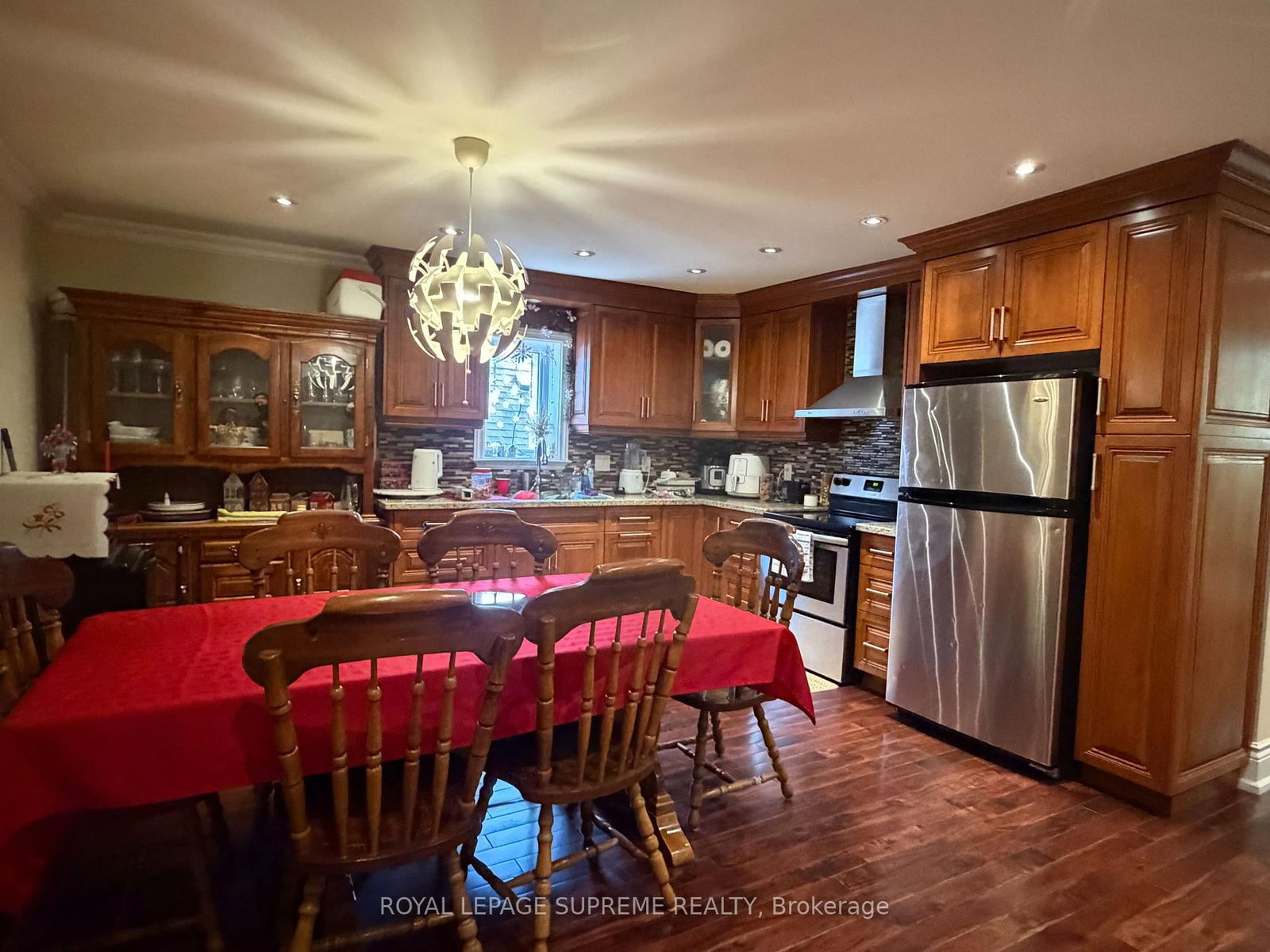 529 Rogers Road S - Photo 12