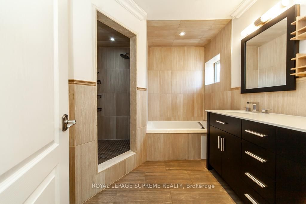 529 Rogers Road S - Photo 20