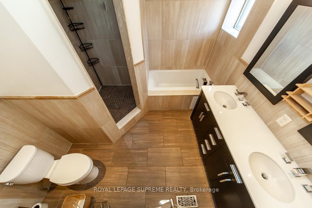 529 Rogers Road S - Photo 21