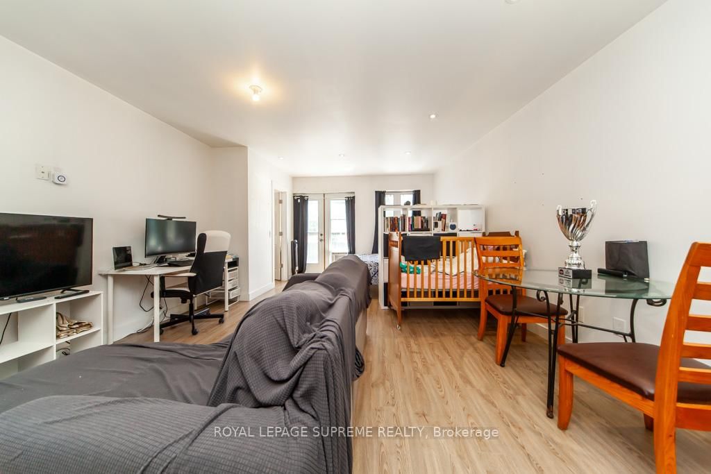 529 Rogers Road S - Photo 24