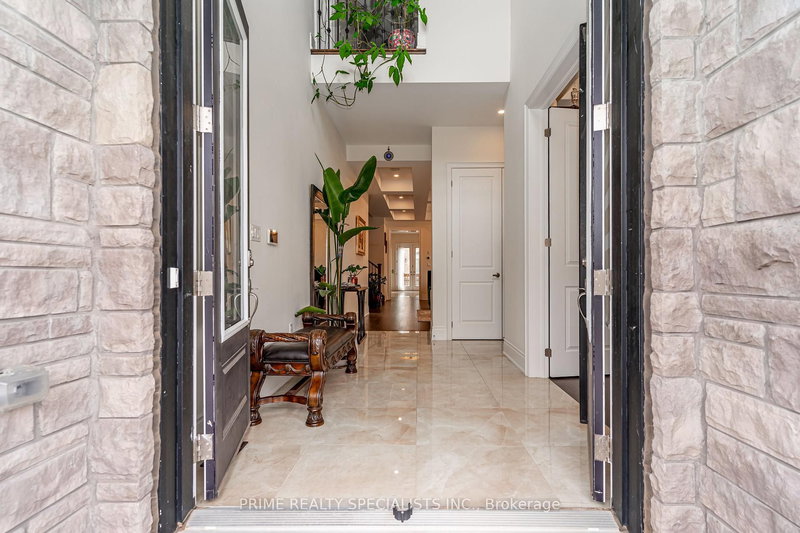 21 MIDMORNING Rd, Brampton, L6X 5P7 | Image 3