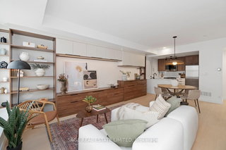 18 - 10 Carnation Avenue