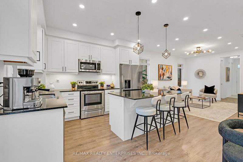 1536 Moira Cres, Milton, L9E 1Y1 | Image 2