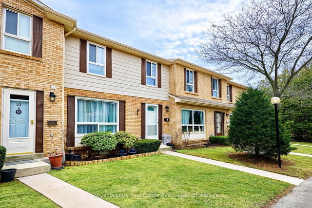 51 - 5475 Lakeshore Road