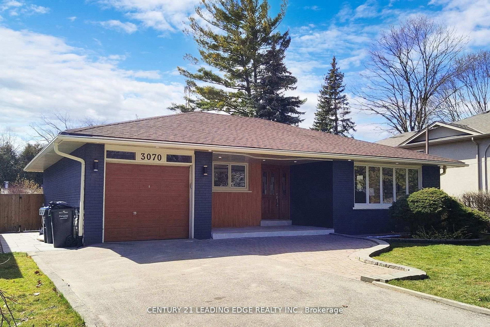 Detached House for sale at 3070 O'Hagan Drive, Mississauga, Ontario, L5C 2C5 - Erindale - MLS: W12925546