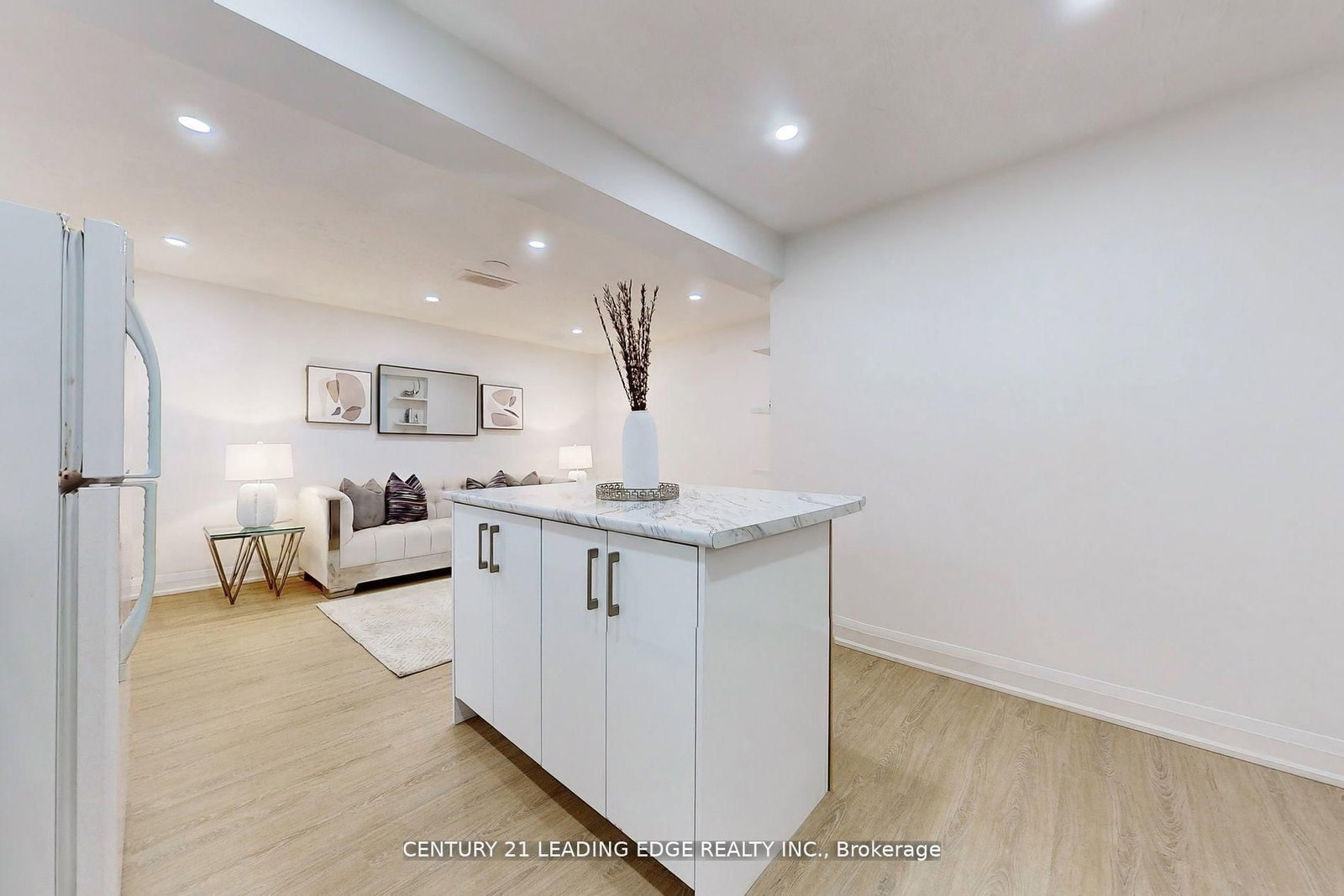 Detached House for sale at 3070 O'Hagan Drive, Mississauga, Ontario, L5C 2C5 - Erindale - MLS: W12925546