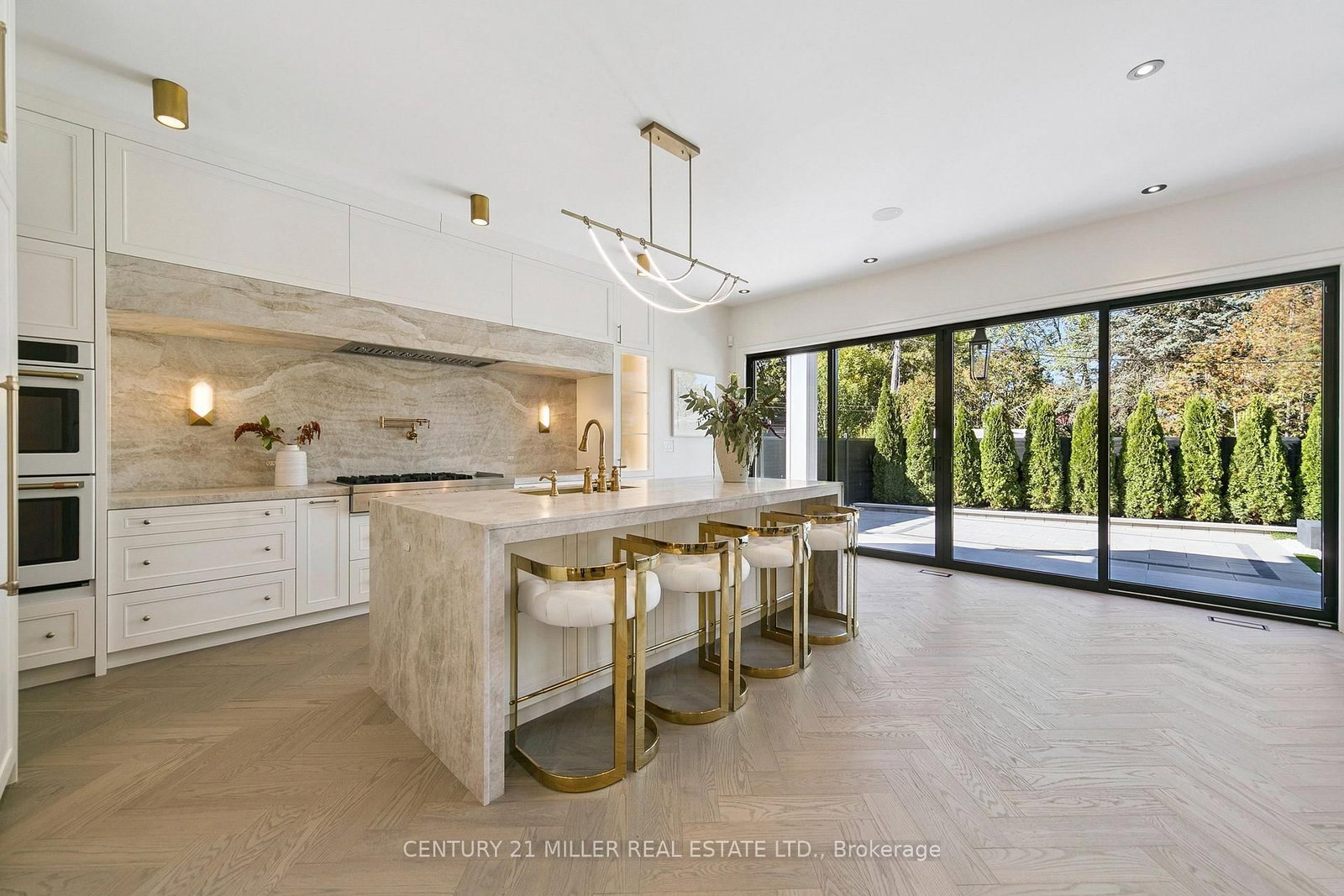 Detached House for sale at 517 Stafford Drive, Oakville, Ontario, L6L 4M4 - West - MLS: W12925558