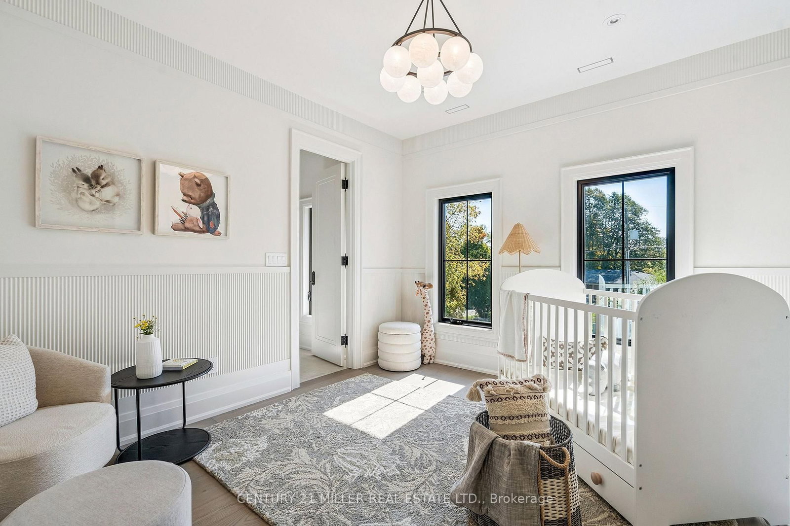 Detached House for sale at 517 Stafford Drive, Oakville, Ontario, L6L 4M4 - West - MLS: W12925558