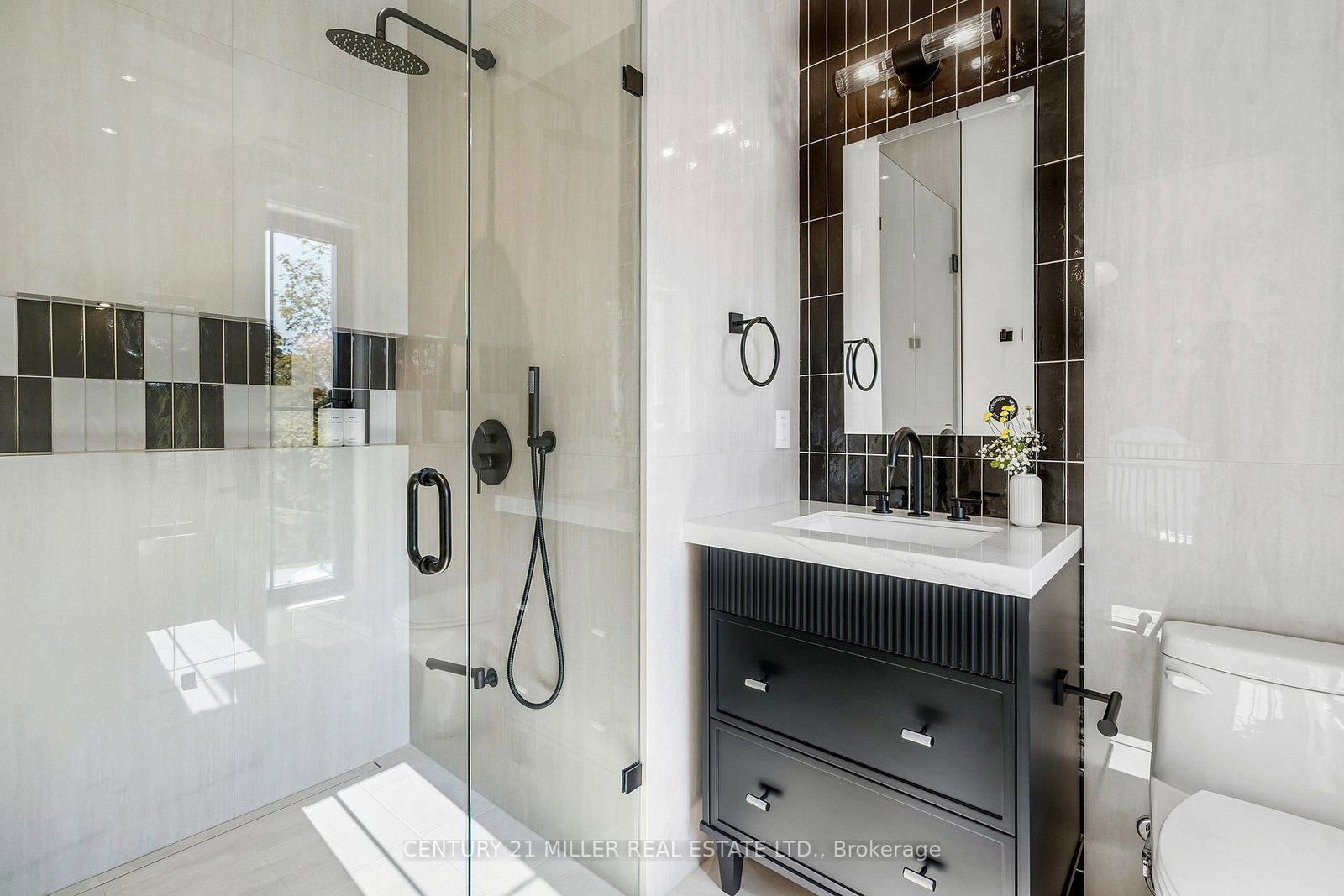 Detached House for sale at 517 Stafford Drive, Oakville, Ontario, L6L 4M4 - West - MLS: W12925558