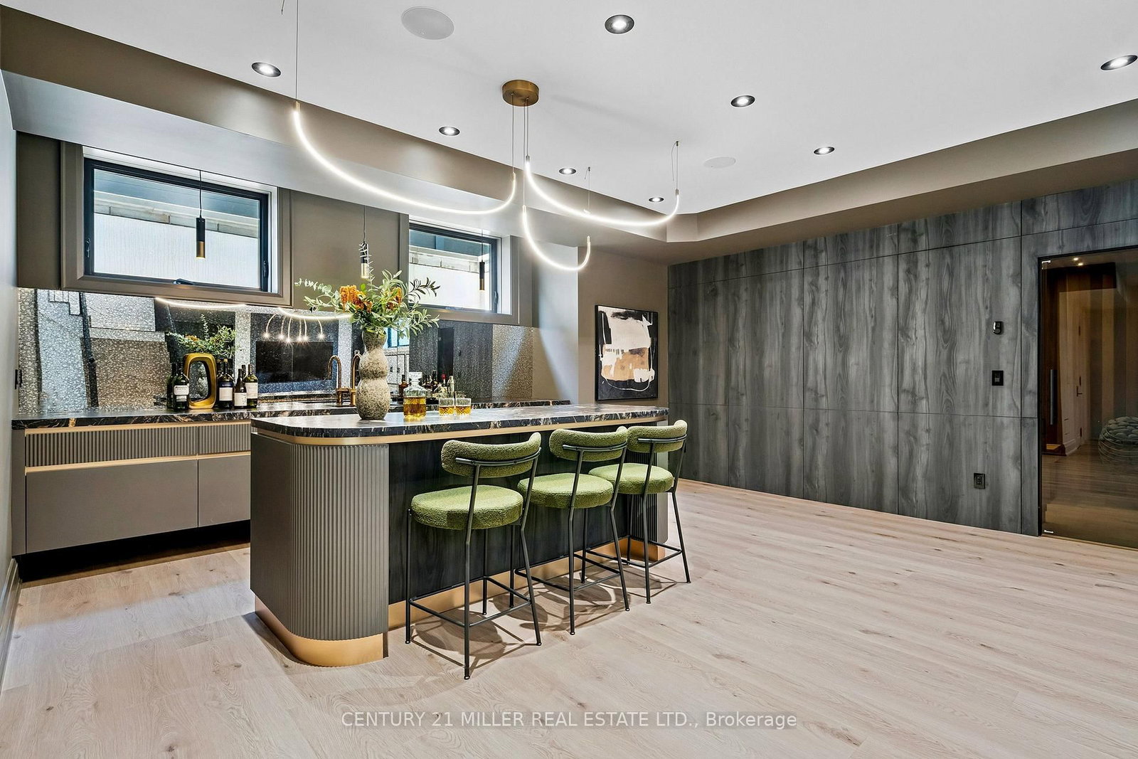 Detached House for sale at 517 Stafford Drive, Oakville, Ontario, L6L 4M4 - West - MLS: W12925558