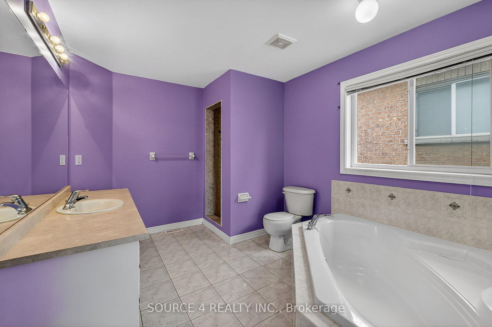 Semi-Detached House for sale at 19 Rainy Dale Road, Brampton, Ontario, L6V 4S7 - Madoc - MLS: W12925566