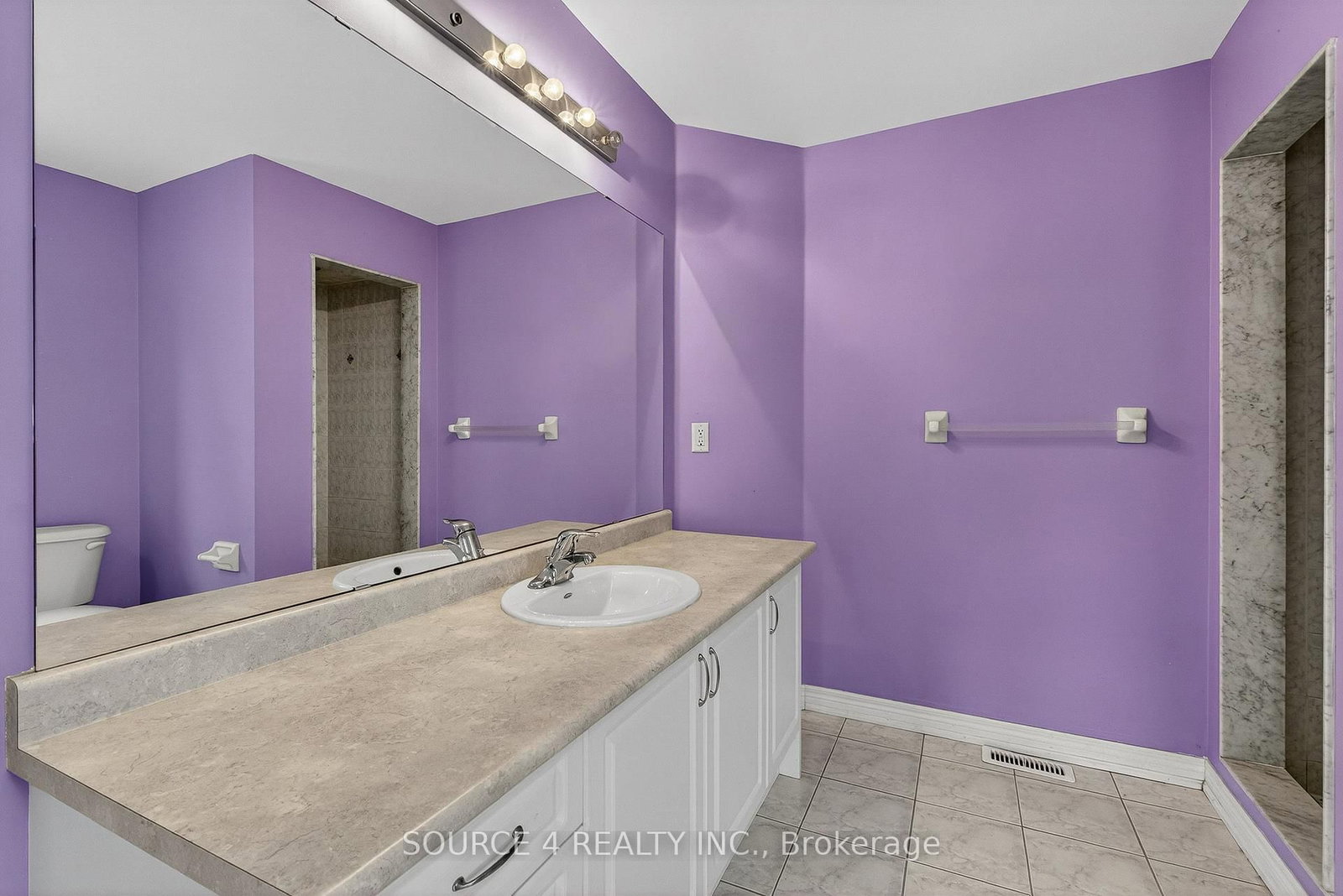 Semi-Detached House for sale at 19 Rainy Dale Road, Brampton, Ontario, L6V 4S7 - Madoc - MLS: W12925566