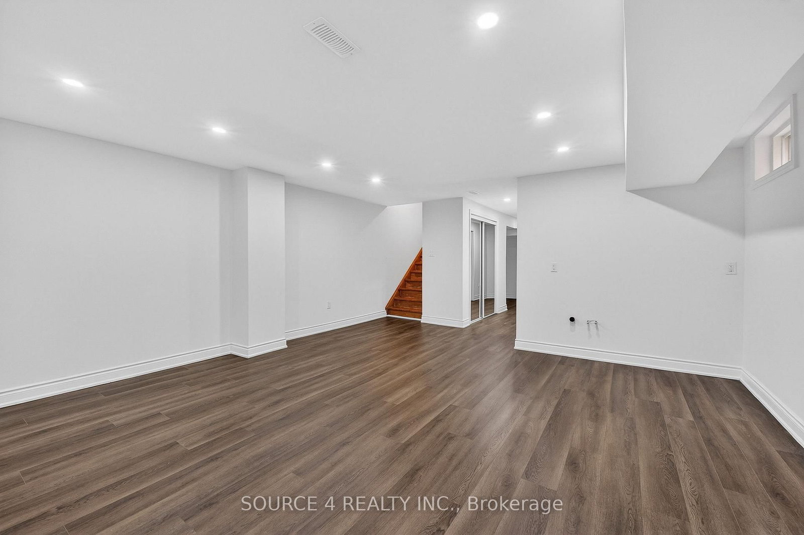 Semi-Detached House for sale at 19 Rainy Dale Road, Brampton, Ontario, L6V 4S7 - Madoc - MLS: W12925566