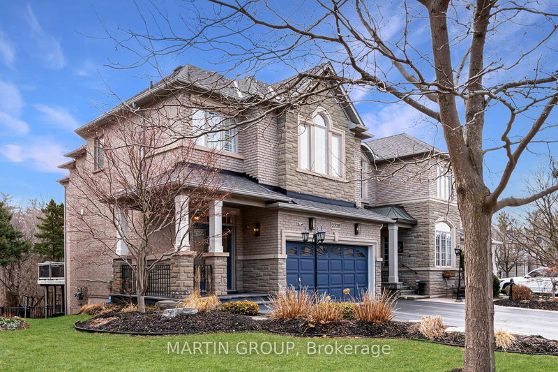2328 Woodfield Rd, Oakville, L6H 6Y6 | Image 3