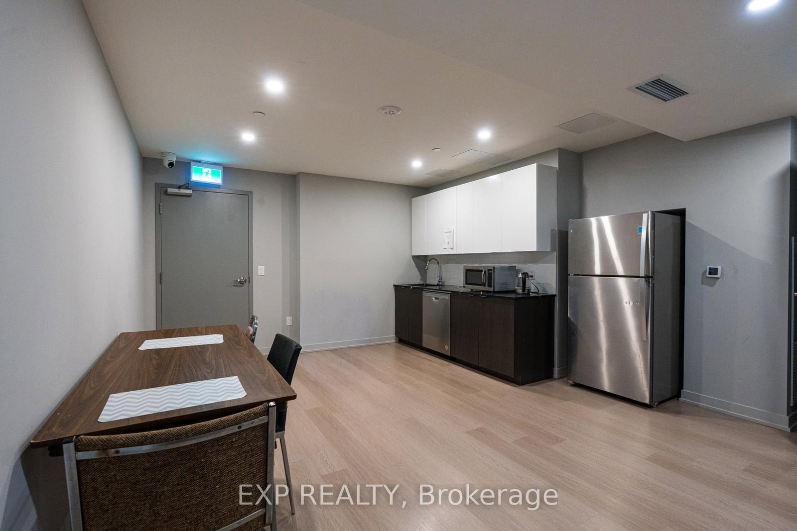 Condo for sale at 209-859 The Queensway, Toronto, Ontario, M8Z 1N8 - Stonegate-Queensway - MLS: W12925716