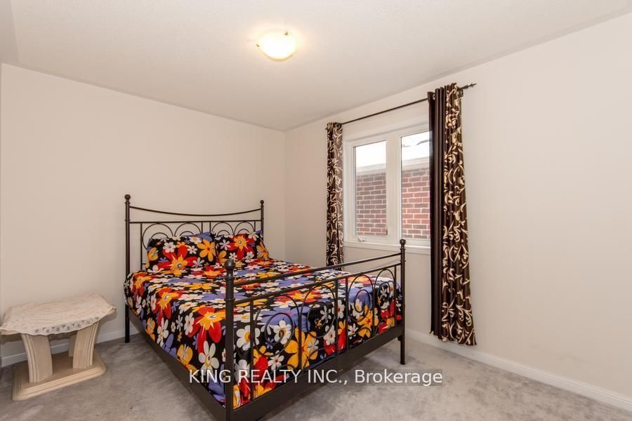 Detached House for lease at 230 Cedric Terrace, Milton, Ontario, L9T 8P1 - Harrison - MLS: W12926208