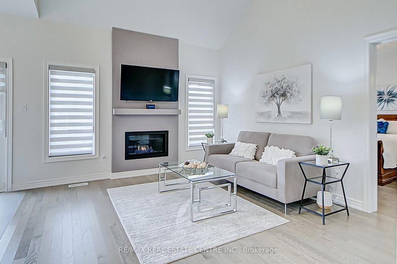 4 Clermiston Cres, Brampton, L6R 3W9 | Image 3