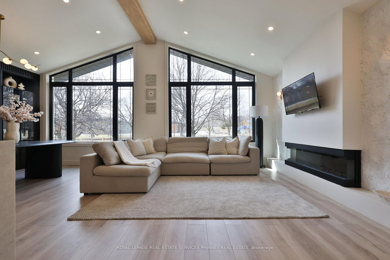 75 Rangoon Rd, Toronto, M9C 4N8 | Image 3