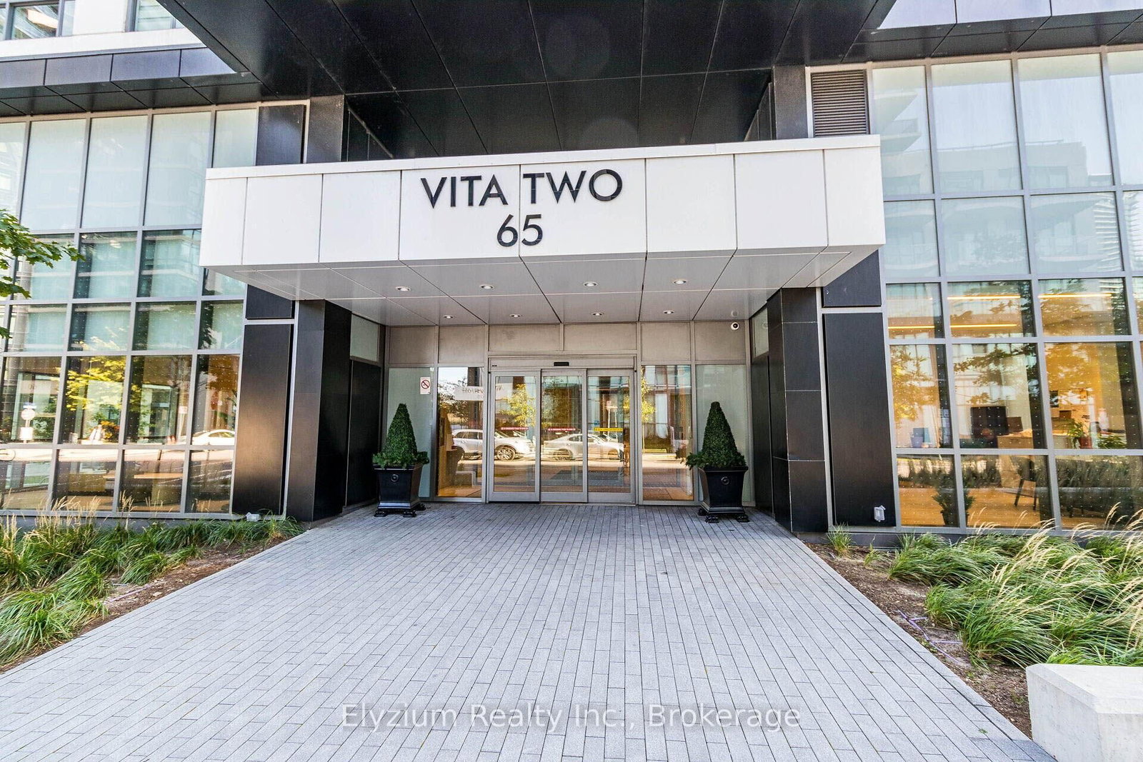 65 Annie Craig Drive, Unit 509 - Photo 2