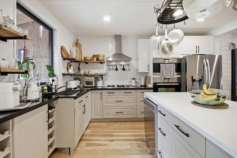 Main - 18 Harlton Cres, Toronto, M6M 1L1 | Image 2