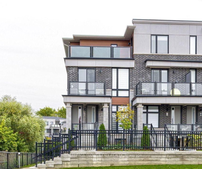 52 - 70 Knotsberry Circ, Brampton, L7A 0S2 | Image 2