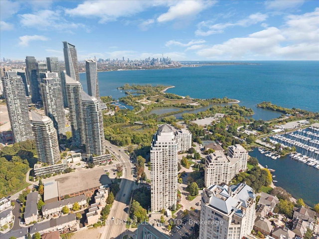 1207 - 2269 Lake shore Boulevard W