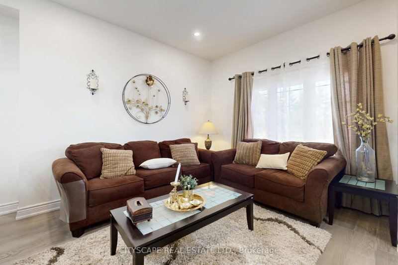 7218 Lulworth Mississauga,Ontario L5N 7X2 — Photo 5