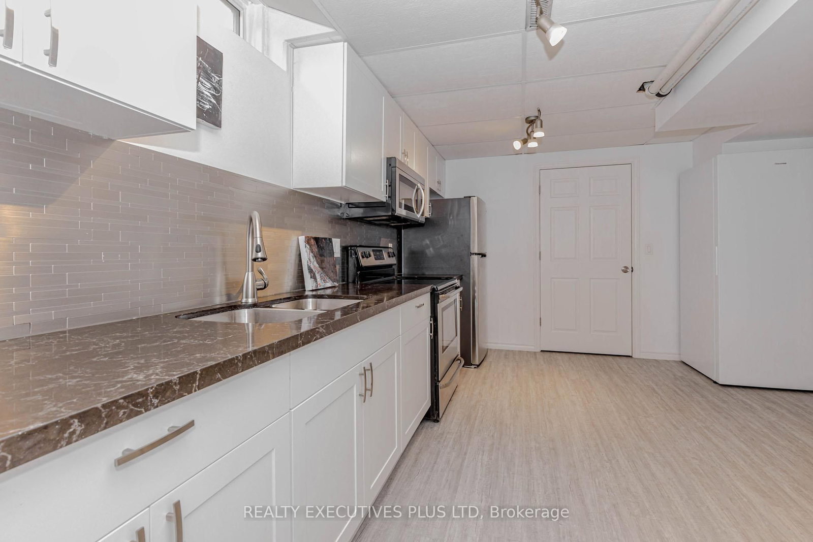 Detached House for sale at 68 Leander Street, Brampton, Ontario, L6S 3M7 - Westgate - MLS: W12926830