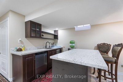 76 Hiberton Brampton,ON L7A 3C9 — Photo 12