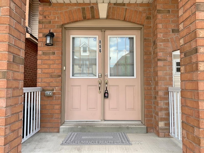 866 Francine Cres, Mississauga, L5V 0E2 | Image 2