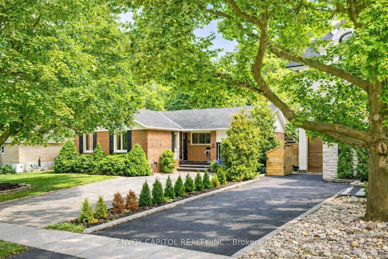 86 West Deane Park Dr, Toronto, M9B 2S3 | Image 3