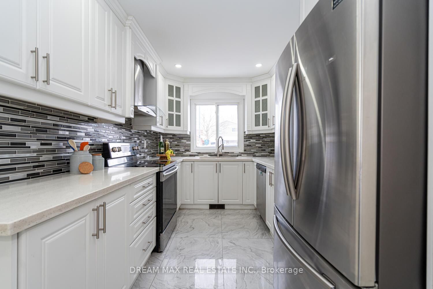 Detached House for sale at 68 Winterfold Drive, Brampton, Ontario, L6V 3T2 - Madoc - MLS: W12927206