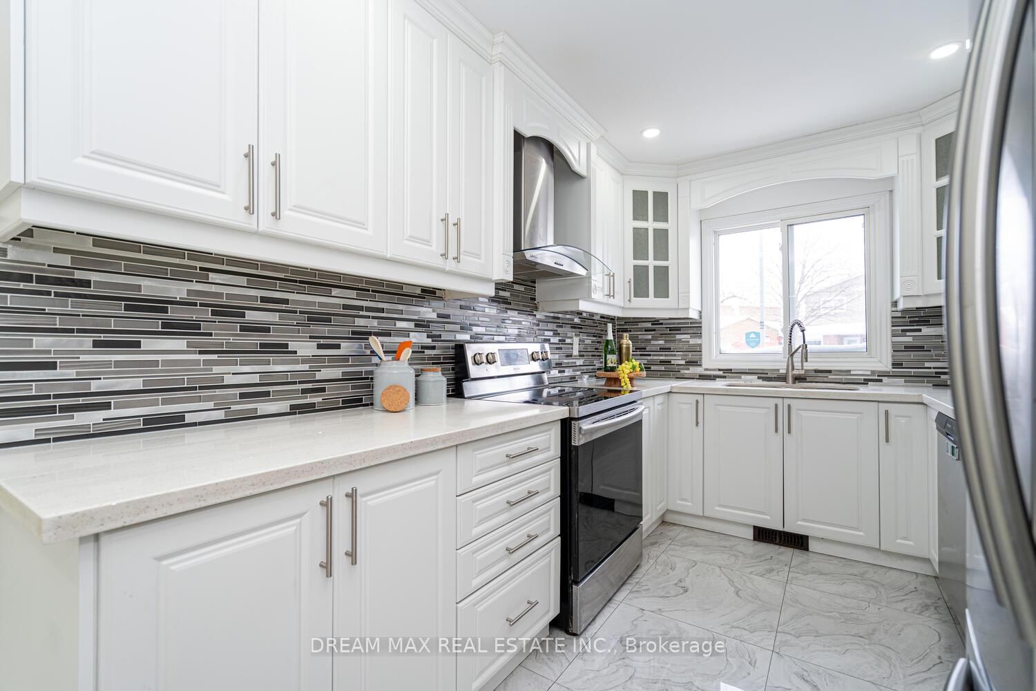 Detached House for sale at 68 Winterfold Drive, Brampton, Ontario, L6V 3T2 - Madoc - MLS: W12927206