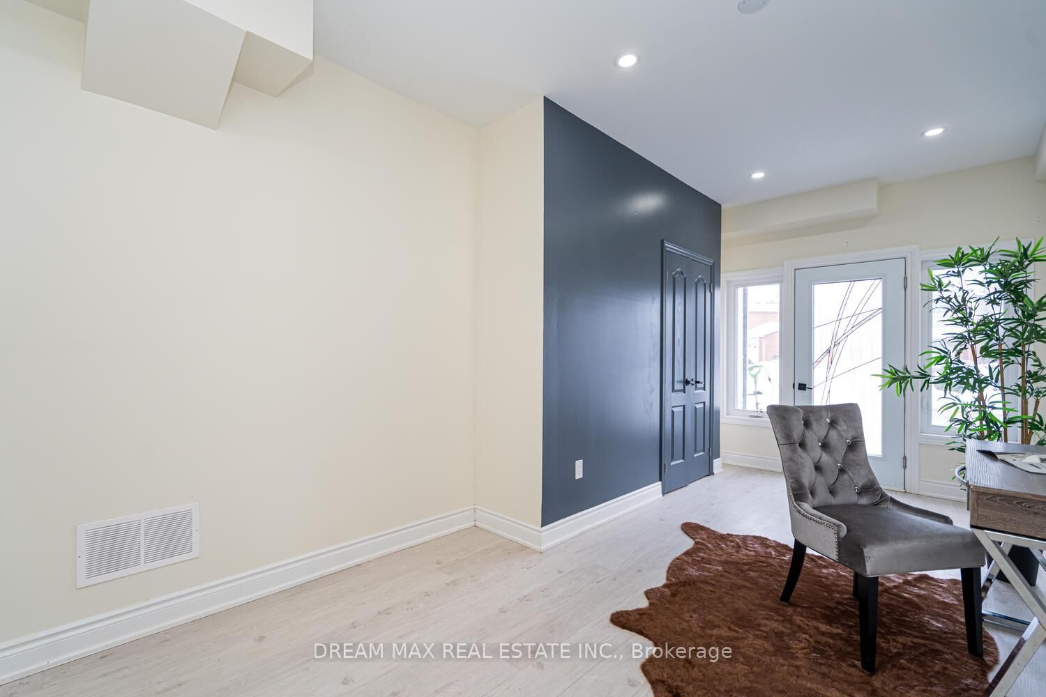 Detached House for sale at 68 Winterfold Drive, Brampton, Ontario, L6V 3T2 - Madoc - MLS: W12927206