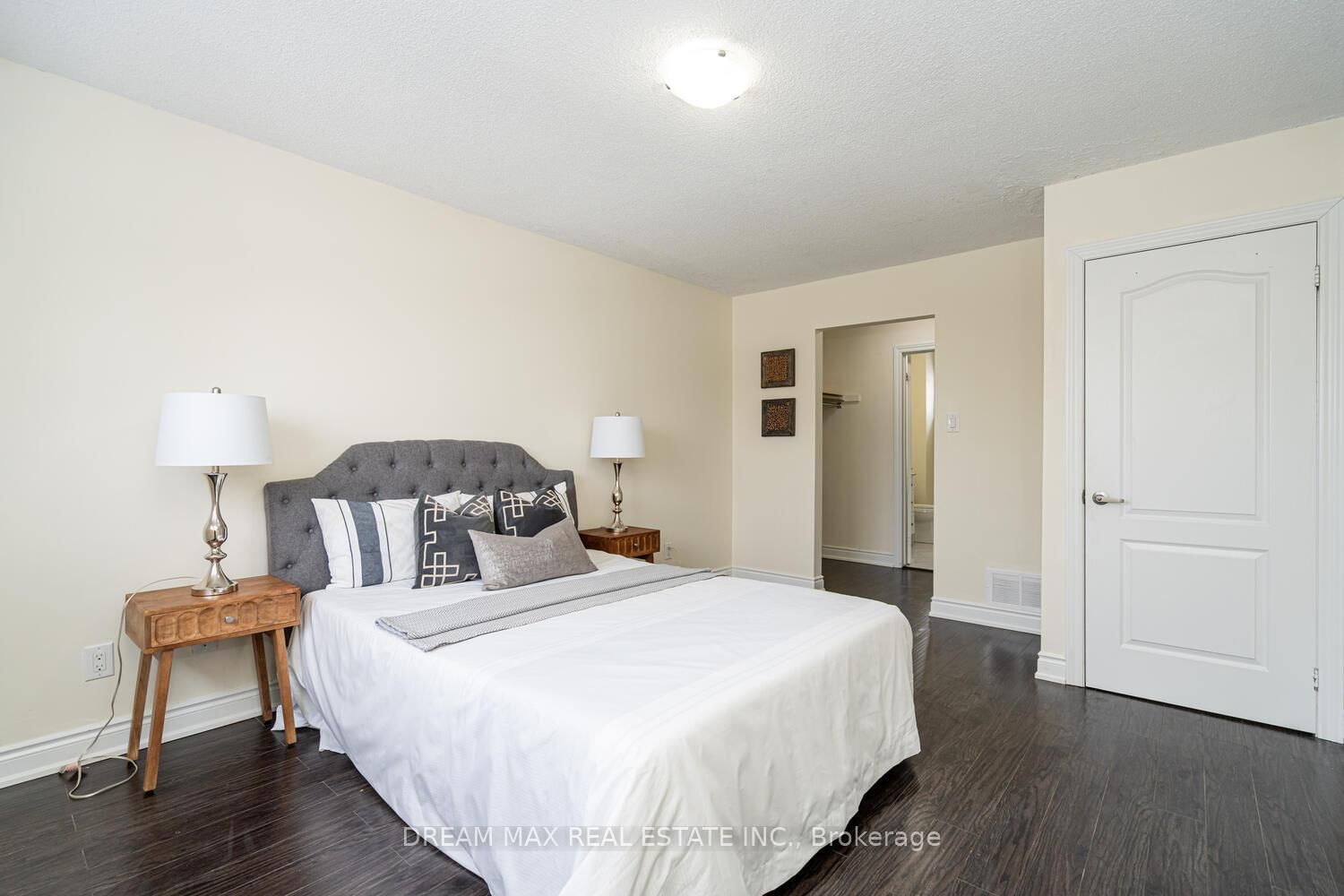 Detached House for sale at 68 Winterfold Drive, Brampton, Ontario, L6V 3T2 - Madoc - MLS: W12927206